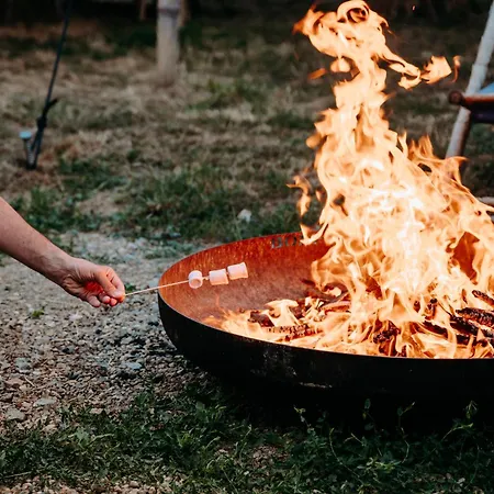 Luxury tent Lodg'ing Nature Camp Anjou Sainte-Gemme-sur-Loire