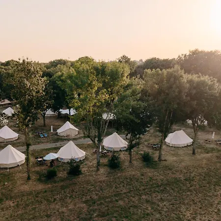 Lodg'ing Nature Camp Anjou *