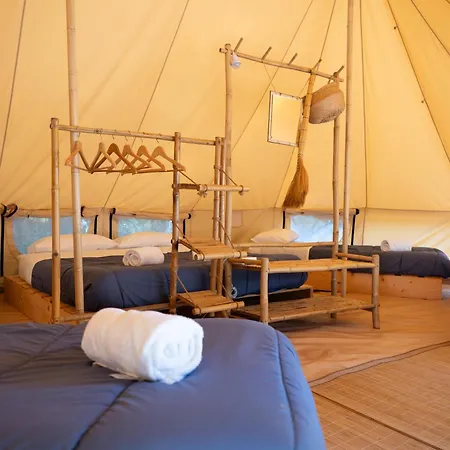 Luxury tent Lodg'ing Nature Camp Anjou
