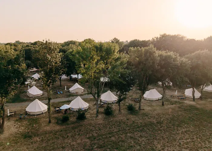 Lodg'ing Nature Camp Anjou *